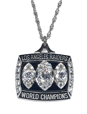 Lot Detail - 1976 Oakland Raiders Super Bowl Championship Ladies' Pendant