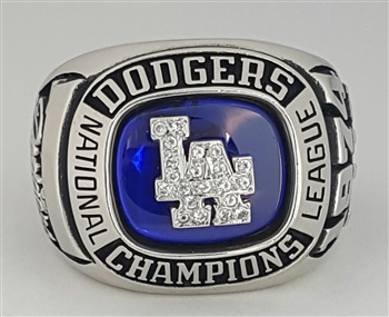 Los Angeles Dodgers on X: Champs. 💍 Tonight's Replica World Series Ring  presented by @BankofAmerica.  / X